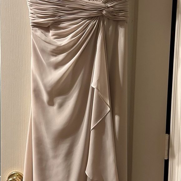 Champagne evening gown - Picture 4 of 7
